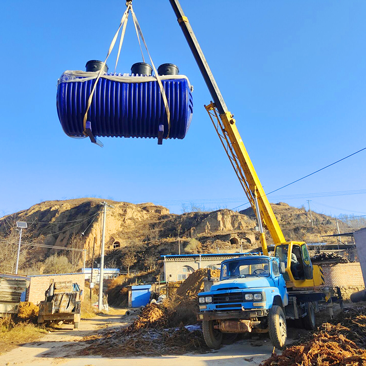 濰坊某環(huán)保公司定制農污設備（化糞池）